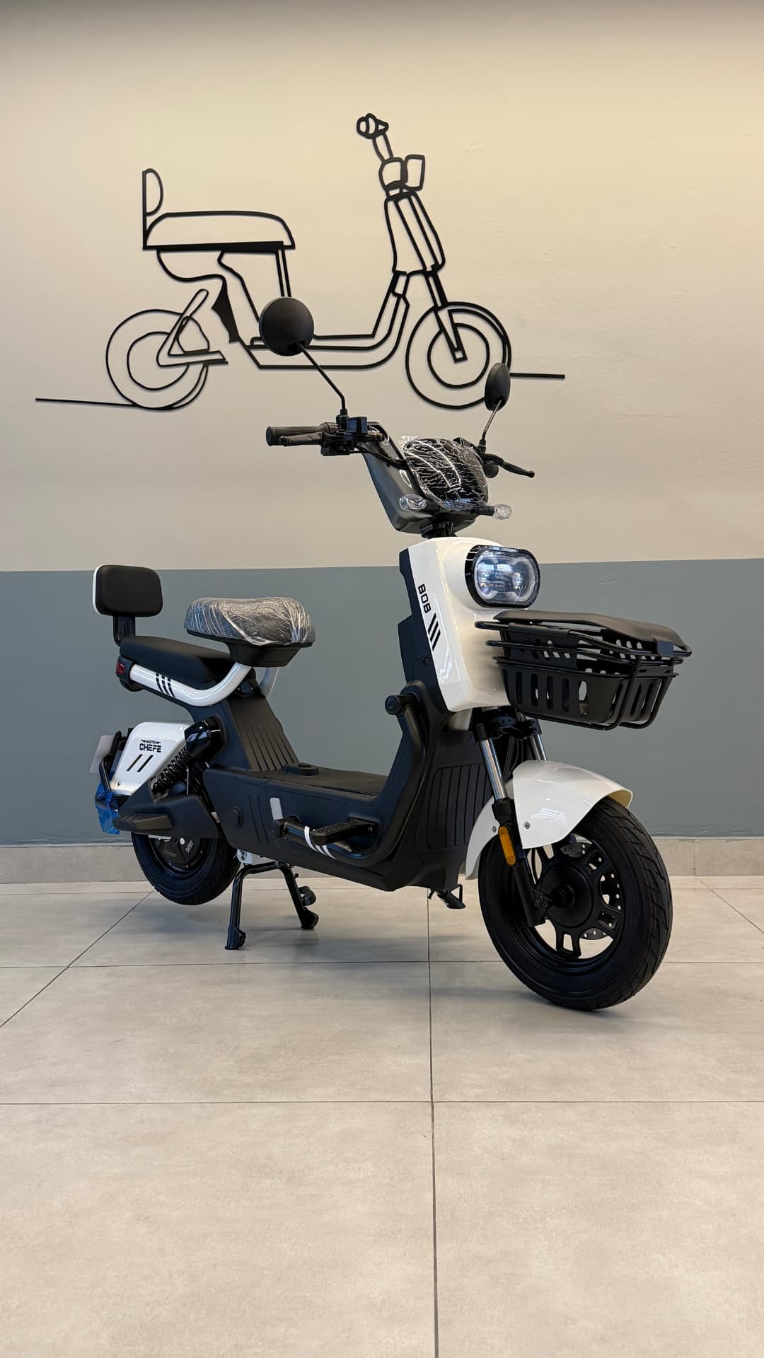 MOTOCHEFE BOB